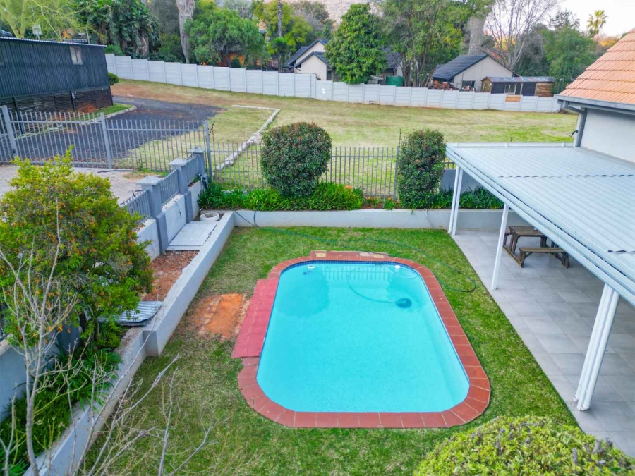 6 Bedroom Property for Sale in Schoemansville North West